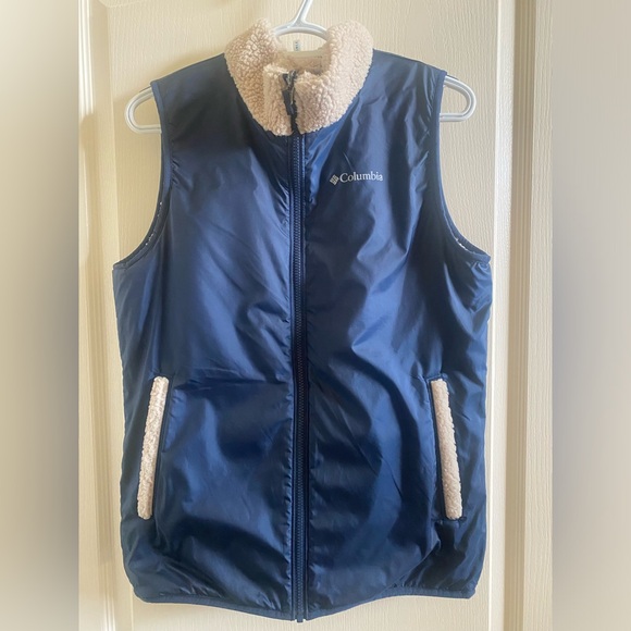 Columbia Reversible Vest - Picture 2 of 4
